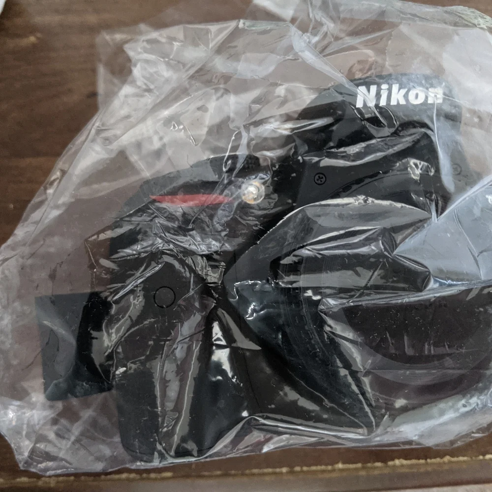 Nikon D3400 DSLR Camera with 18-55mm VR Lens (Certified Refurbished)